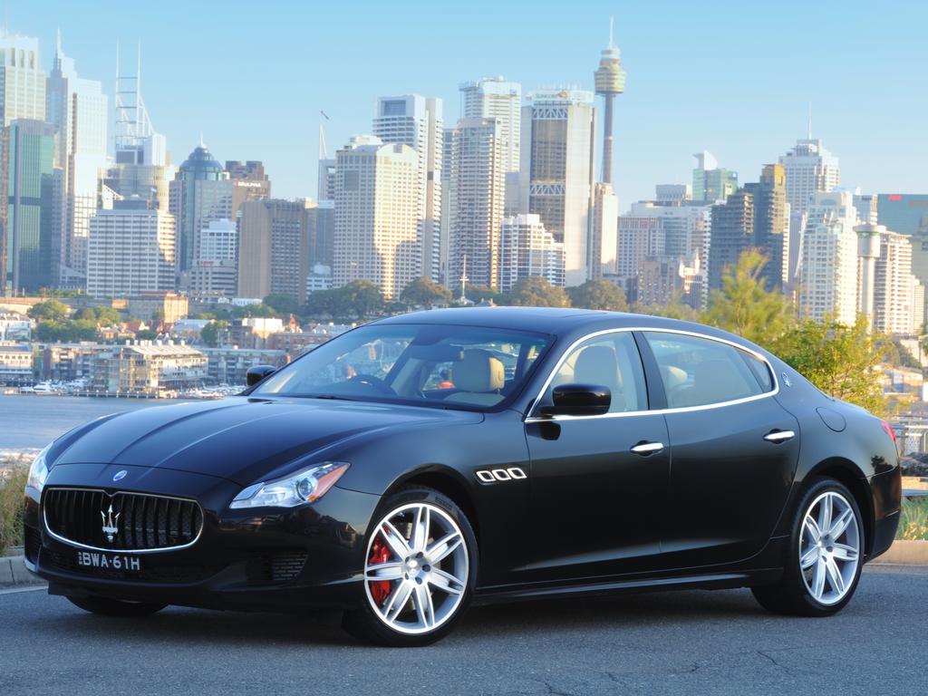 Touring car: Maserati Quattroporte GTS V8