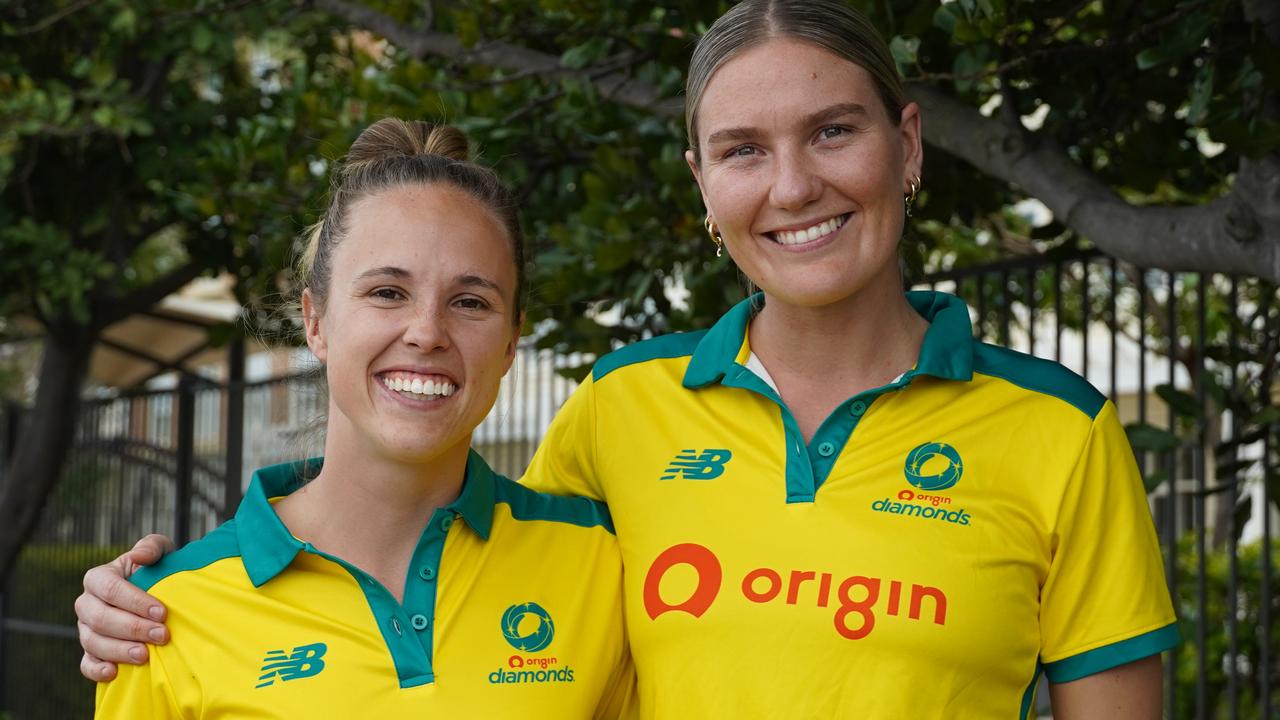 Paige Hadley will skipper the Diamonds alongside vice-captain Courtney Bruce (right) in the upcoming series against England.