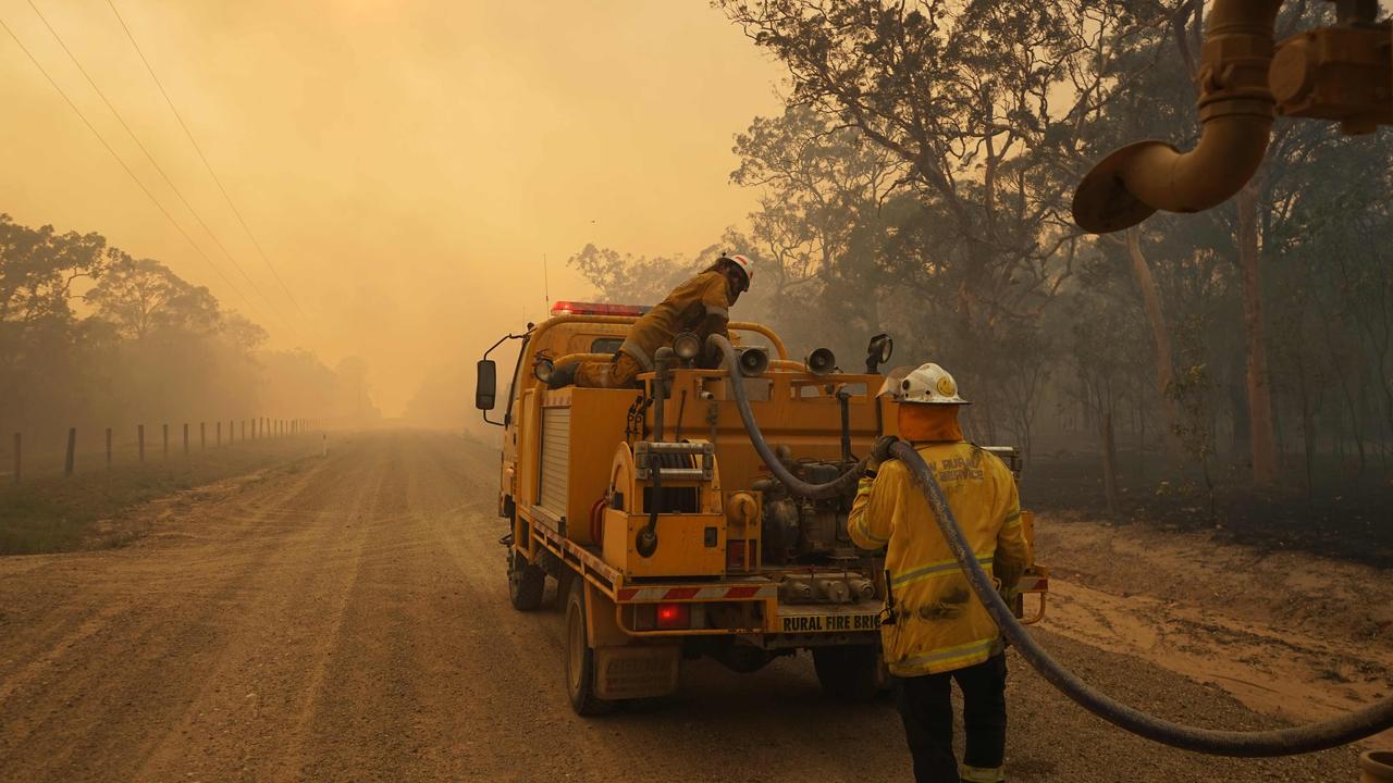 QLD Bushfires: Thousands Urged To Evacuate Amid Fires | News.com.au ...