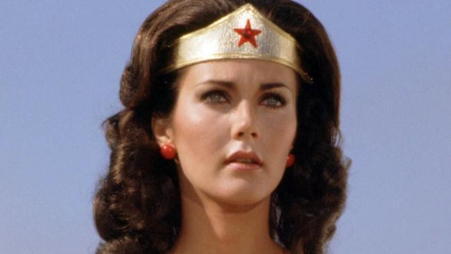 Wonder Woman Lynda Carter morphs into Wonder Mum for Peter Alexander ...