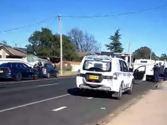 Alleged police pursuit stopped on Minore Rd, Dubbo. Photo: Supplied.