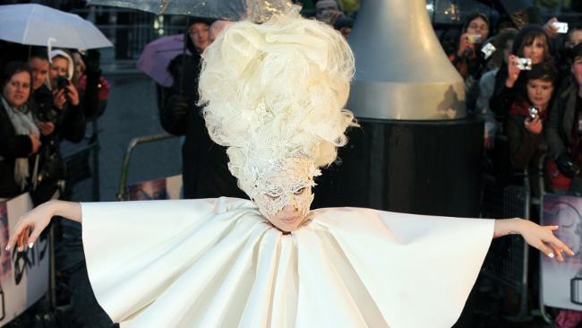 День рождения леди гаги. Леди Гага маленькая. Гага в детстве. Леди Гага дети. Brit Awards 2010 Lady Gaga.