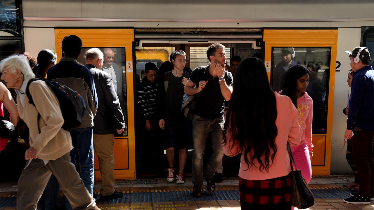 Major delays on Sydney train lines