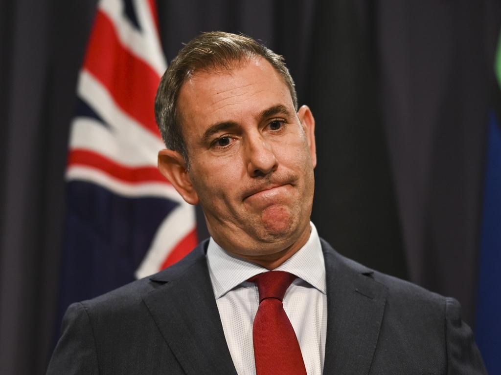 This Yes, Minister episode becomes a total Pocock up