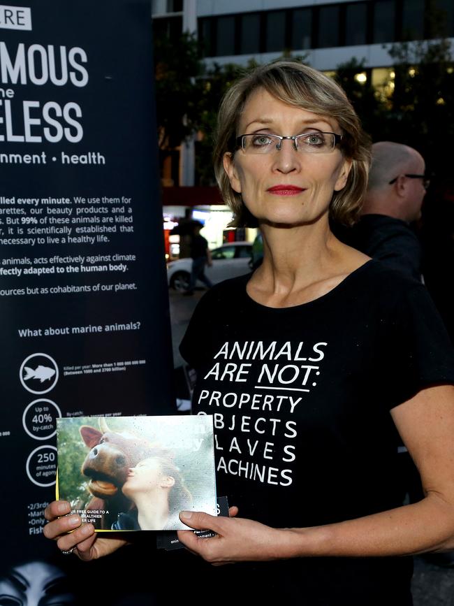 Sydney-based psychologist and vegan, Clare Mann, at the Brisbane Cube of Truth.