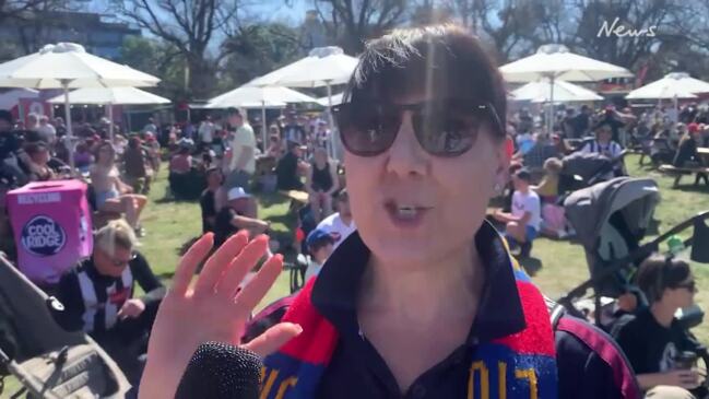 AFL fans give their Norm Smith smokeys