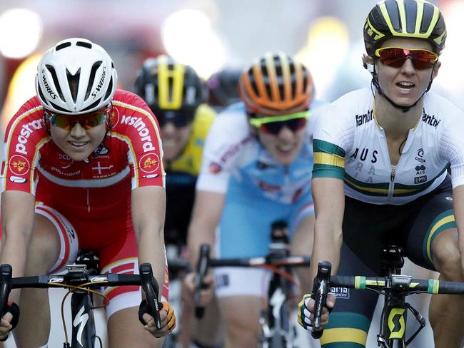 Katrin Garfoot wins silver in women’s road race, Amanda Lulham, Swoop ...