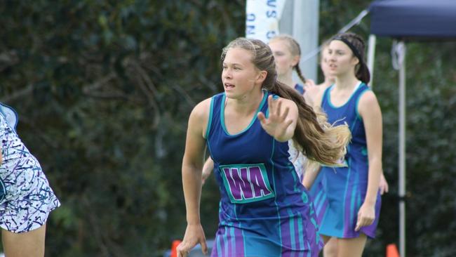 Monto's Tarah Staines turned out for Biloela's U15 netball team at the 2019 Nissan State Age Championships.