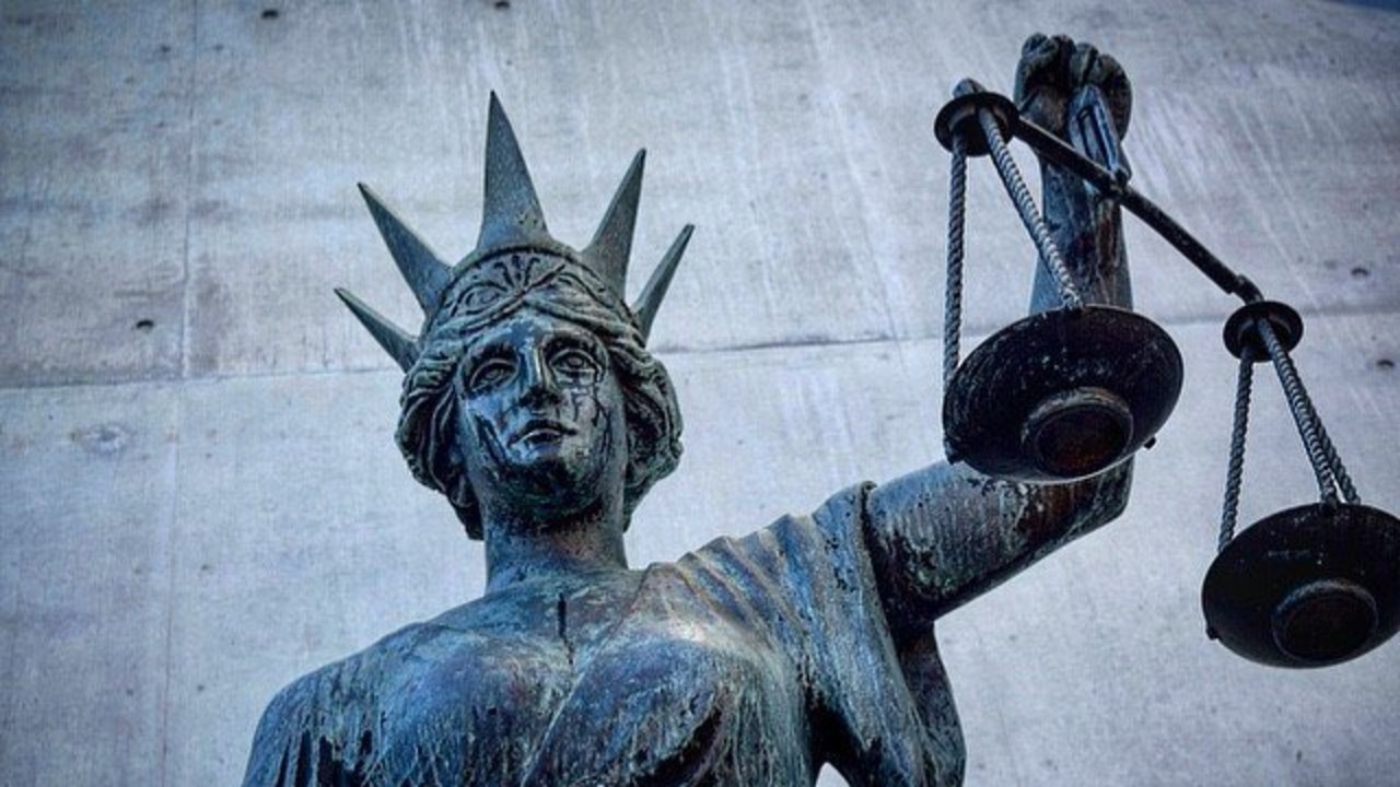 Court generic, Lady Justice statue