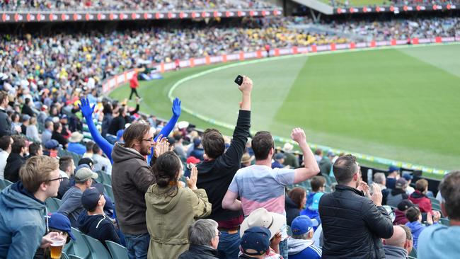 Crowds enjoying the last Ashes Test at Adelaide Oval in 2017. Picture: AAP Image/David Mariuz