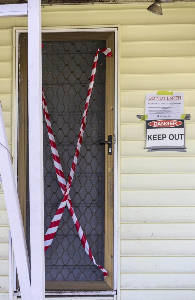 An unoccupied, flood damaged house in Rocklea. Picture: Matthew Poon.