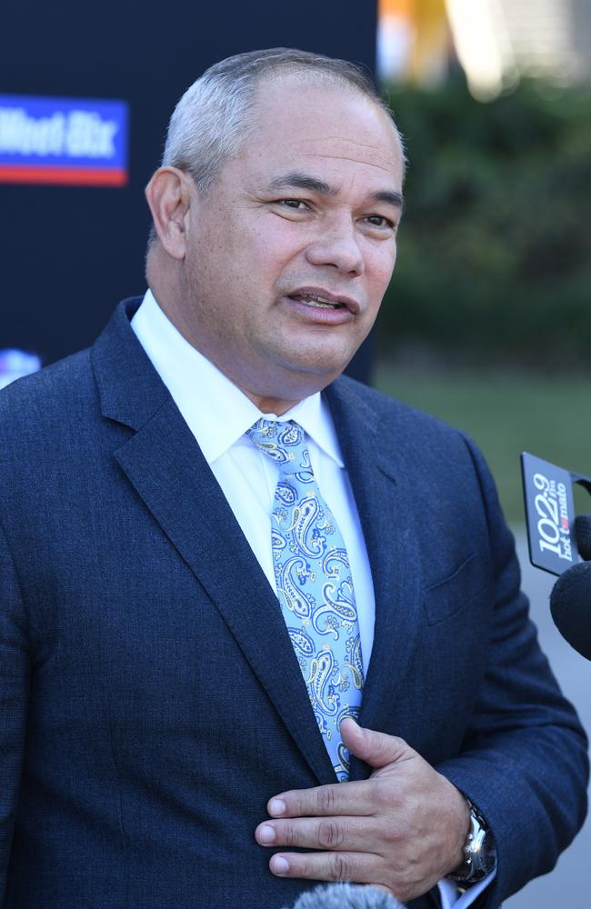 Gold Coast Mayor Tom Tate says Burleigh MP Michael Hart’s chagrin is misdirected. (AAP Image/Dave Hunt) NO ARCHIVING