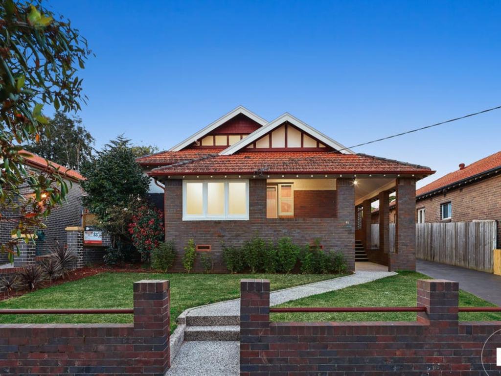 Ex- Wests Tigers star Robbie Farah secured $2.8 million for his Concord West investment property