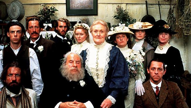 The cast, including Noah Taylor, Geoffrey Rush, Leo McKern, Dame Joan Sutherland and David Field, in the 1995 film Dad and Dave: On Our Selection.