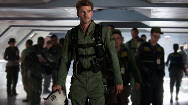 This image released by Twentieth Century Fox shows Liam Hemsworth as Jake Morrison in a scene from "Independence Day: Resurgence." (Claudette Barius/Twentieth Century Fox via AP)