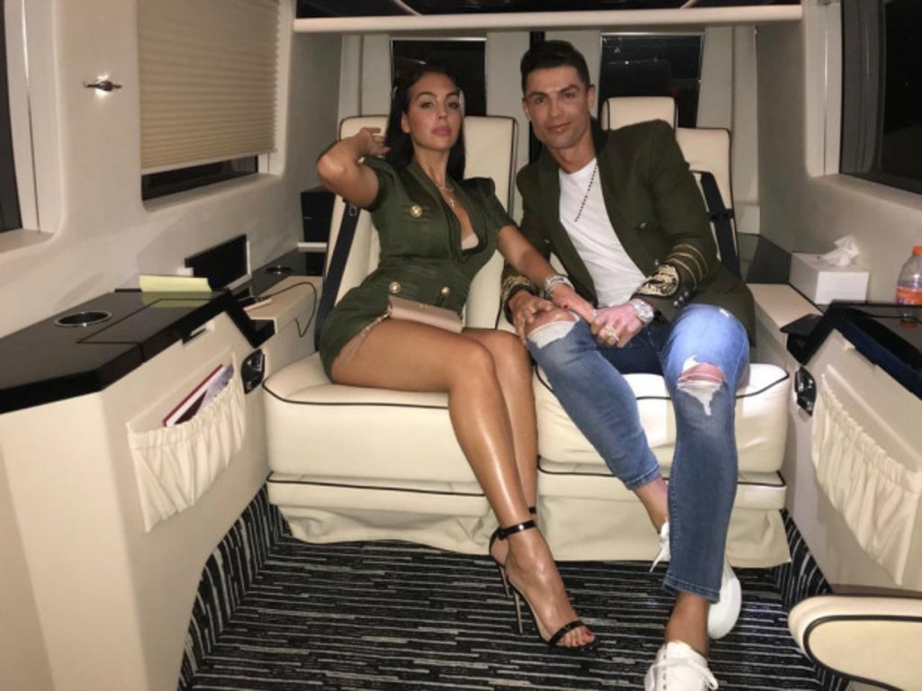 How much does Cristiano Ronaldo and Georgina Rodriguez's yacht cost?  Supermodel shows off lifestyle with Louis Vuitton towels and Dior cushions