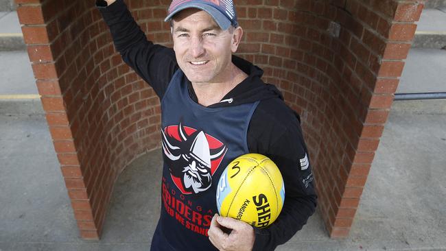 Wodonga Raiders FC training , Coach Daryn Cresswell, Picture Yuri Kouzmin