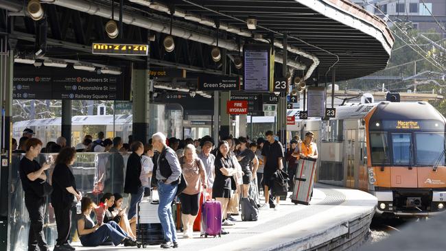 About 4000 services were cancelled or delayed between Friday and Sunday. Picture: NewsWire / Damian Shaw. Picture: NewsWire / Damian Shaw