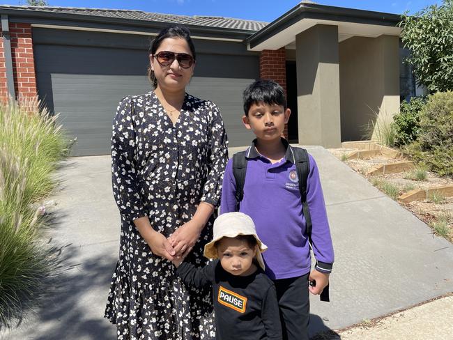 Strathtulloh Primary School parents are warning authorities a tragedy is imminent, saying a child could be killed on their way to or from school if speeding issues are not addressed. Picture: Himangi Singh.