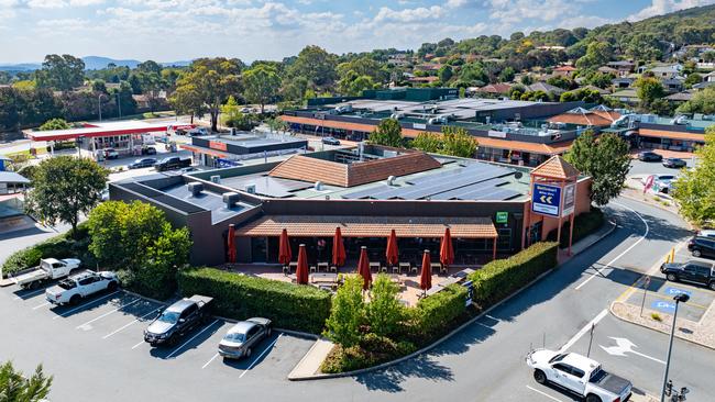 The Jerrabomberra Hotel in Queanbeyan has been sold to Harvest Hotels.