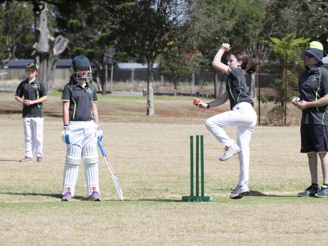 Bowler, Jorja Bubb. Junior cricket - Toowoomba Girls Cricket Hub (TGCH)played at Newtown Park.