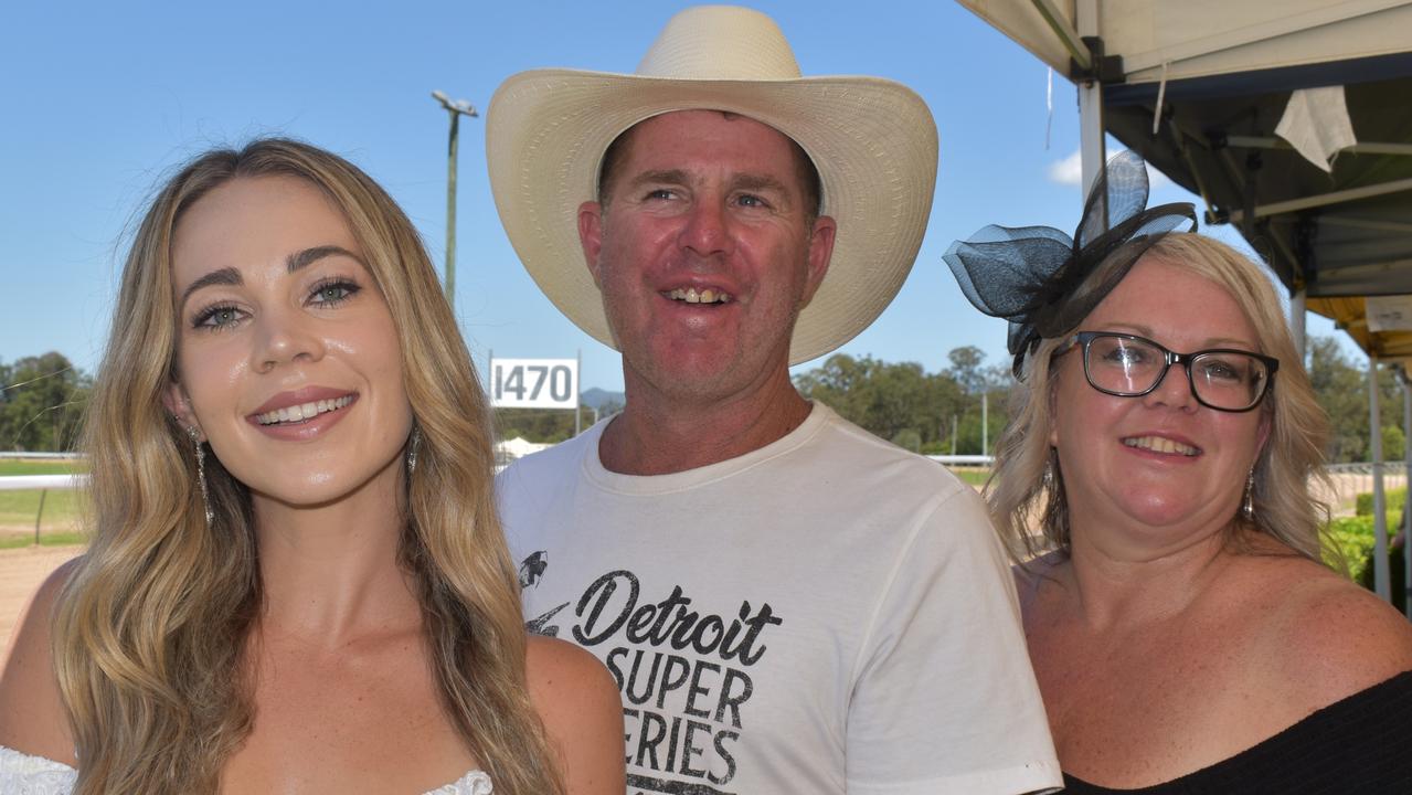 Jasmin Boljevic, Wayne Fontain and Michelle Boljevic at Gympie's last race day for 2021. Photo: Elizabeth Neil