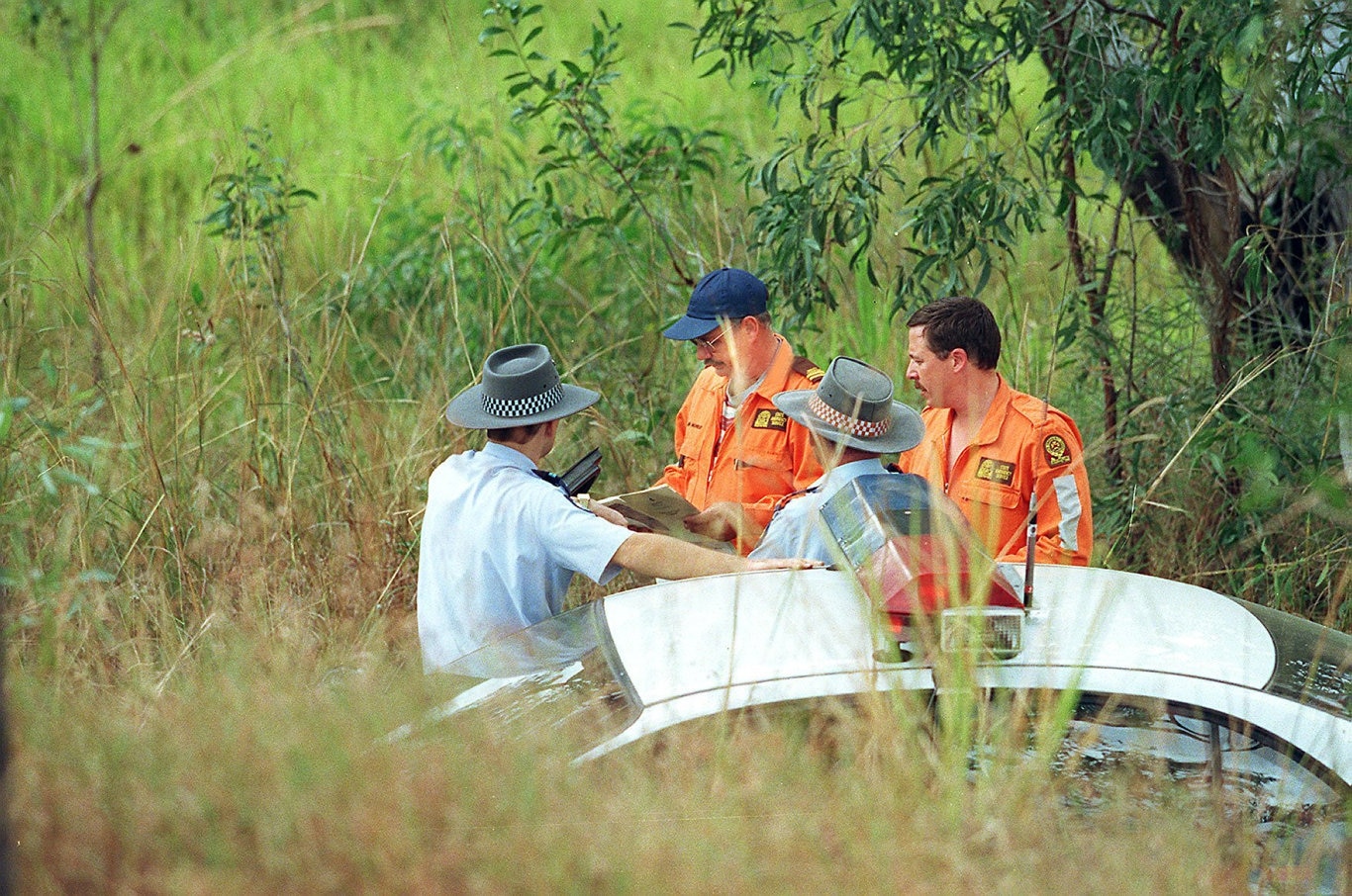 Police and SES near the location off Yeppoon Rd where Keyra Steinhardt's body was found.