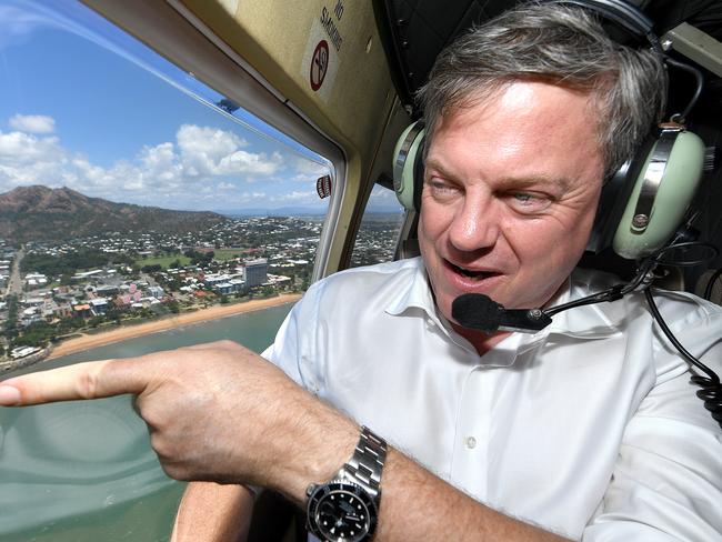 Queensland LNP leader Tim Nicholls looks on during a helicopter flight over Townsville, Thursday, November  2, 2017. Mr Nicholls in Townsville as part of the 2017 Queensland election campaign, today announced a $25.9 million law and order package for the region. (AAP Image/Dave Hunt) NO ARCHIVING