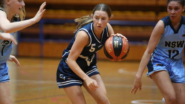 Rosie Todd in action for Vic Country. Picture: Basketball Victoria/Sport in Focus