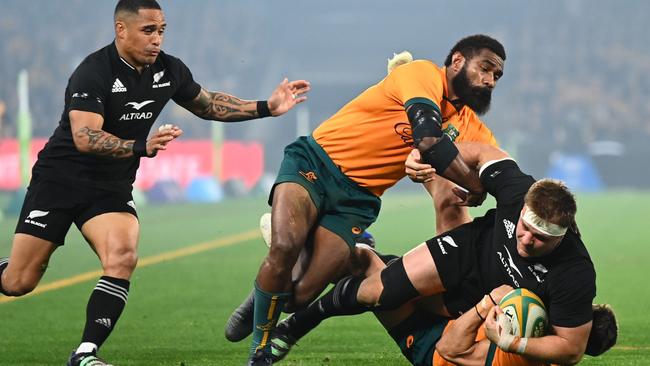 All Blacks skipper Sam Cane on the charge. He was later ruled out after a head knock. Picture: Getty Images