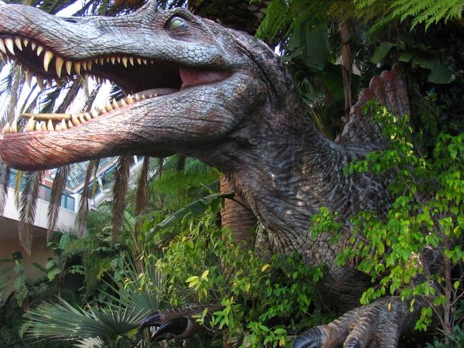 Jurassic World reveals new trailer