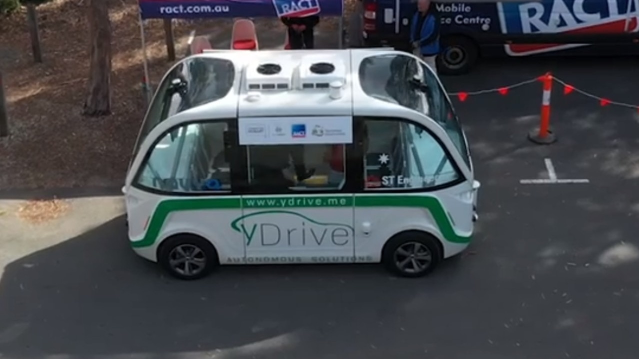 Self-Driving Electric Bus Heralds 'Exciting Times' for Tasmania, Says Hobart Mayor