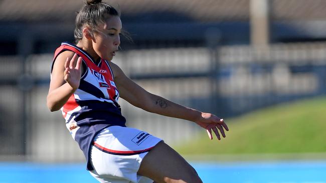 Samara David in action for Darebin. Picture: Andy Brownbill