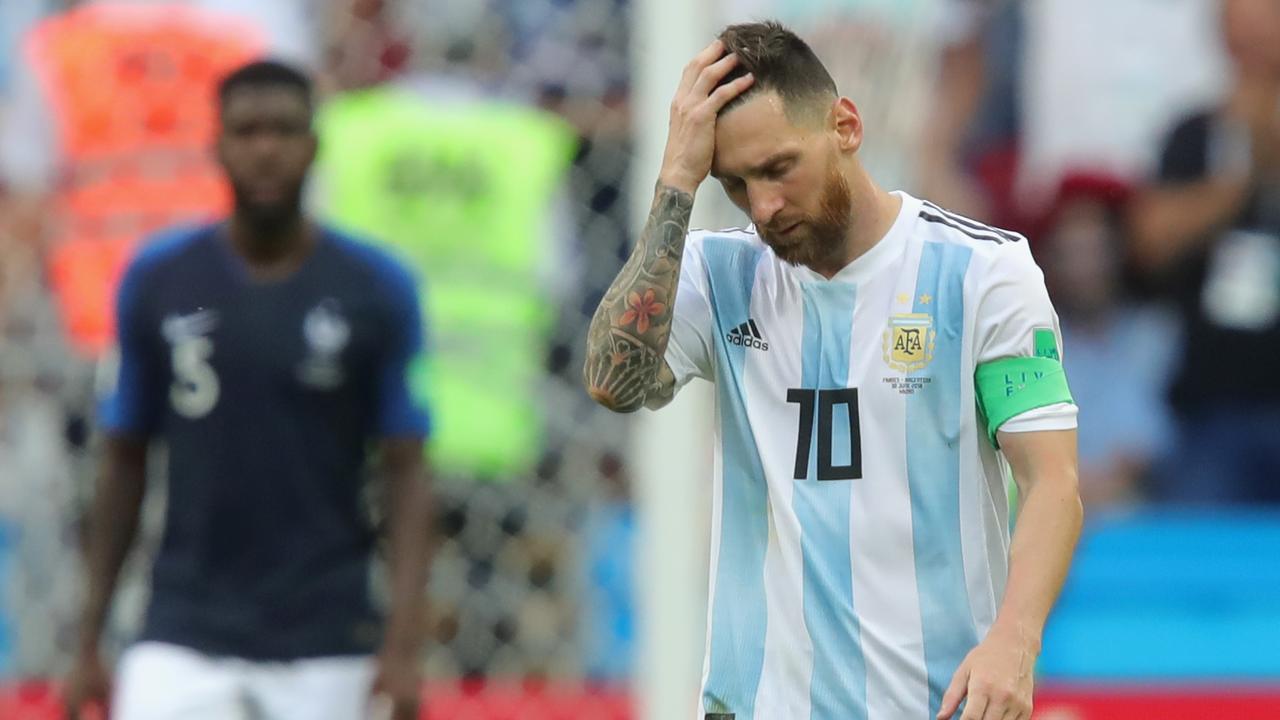 Vẻ thất vọng của Messi sau khi đội nhà thua Pháp tại World Cup 2018