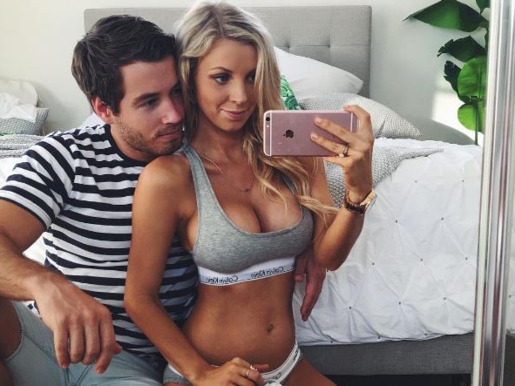 Hannah Polites and her partner announce her pregnancy