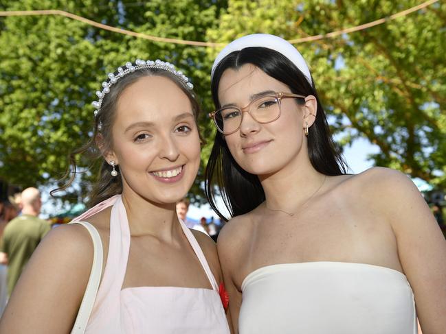 Apiam Bendigo Cup was held at Bendigo Racecourse, Bendigo, Victoria, on Wednesday, October 30th, 2024. Pictured enjoying the horse racing carnival are Ella and Tyla. Picture: Andrew Batsch