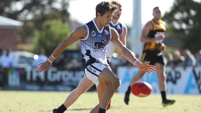 Hoppers Crossing star Daniel Strnak. Picture: Local Legends Photography