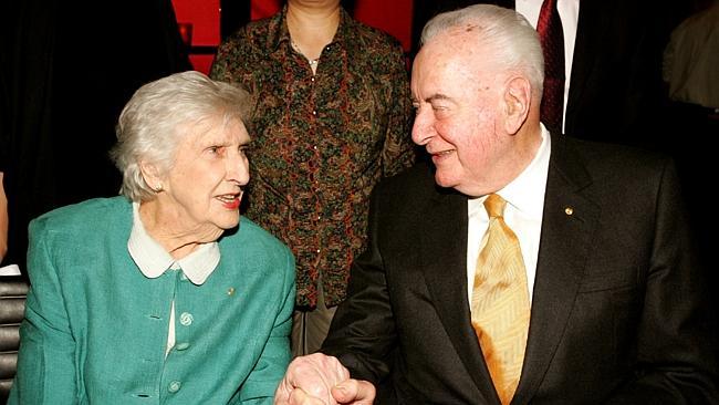  MUST CREDIT: Prudence Upton... 27/09/2006 NEWS: **SEE NOTE ON PIC CREDIT BELOW** Former prime minister Gough Whitlam and his...