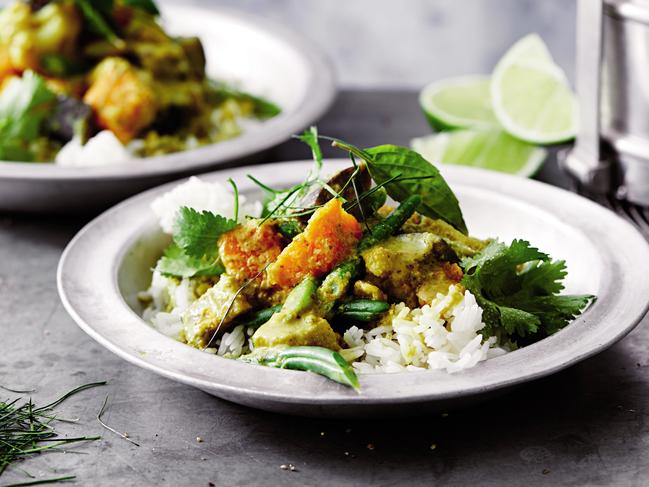 EMBARGO FOR TWAM 26 SEP 2020 FEE APPLIESVeg curry Pic : Guy Bailey styling David Morgan