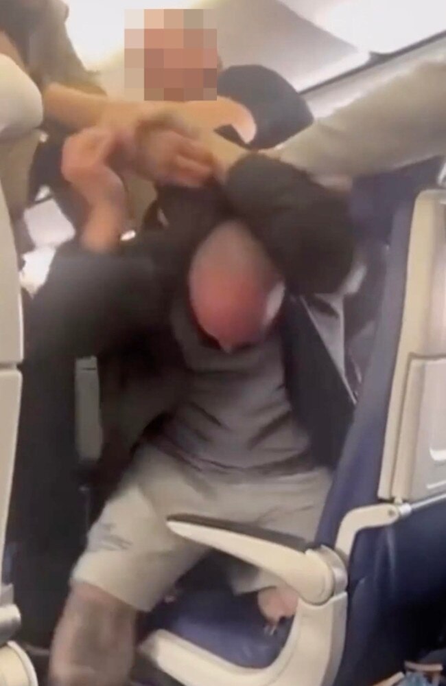 The two men became embroiled in a brawl on the flight to Phoenix, US. Picture: Twitter/DeL2000