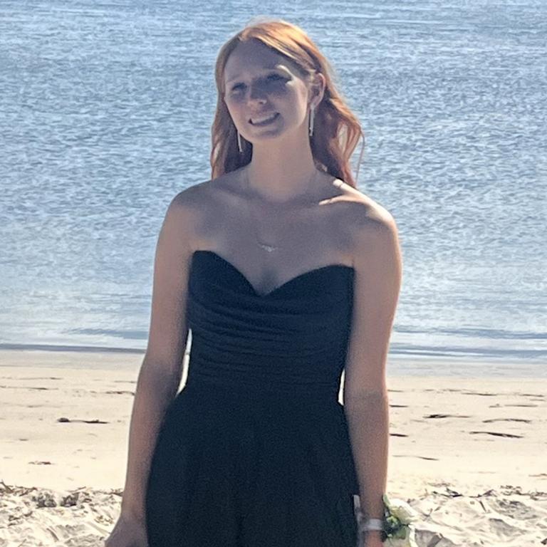 Hundreds gather to pay respects to 17-year-old Charlize Zmuda killed in ...