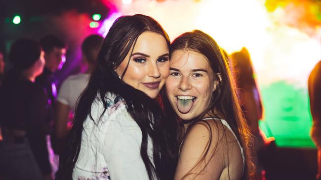 Partygoers pose for photo at Tullamarine Pockets. Photo: Facebook/ Tullamarine Pockets