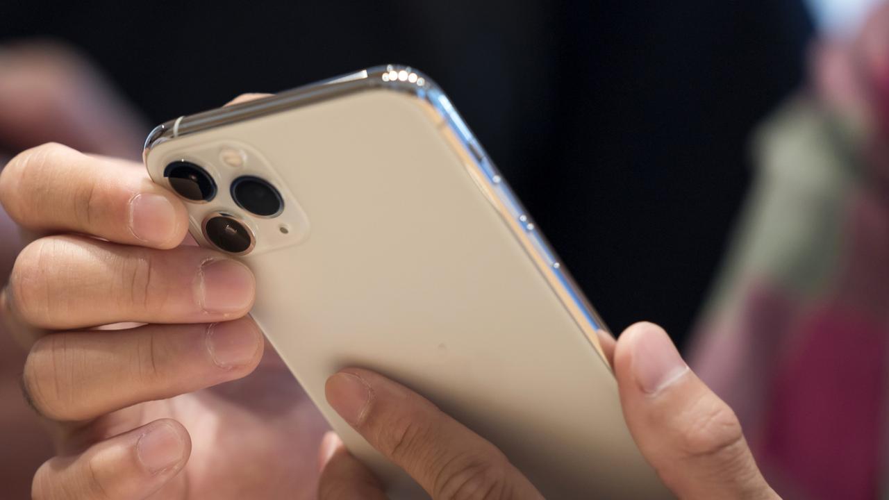 iOS 13 launched alongside the iPhone 11 and iPhone 11 Pro but despite having more RAM, users of the new phones are also reporting problems.