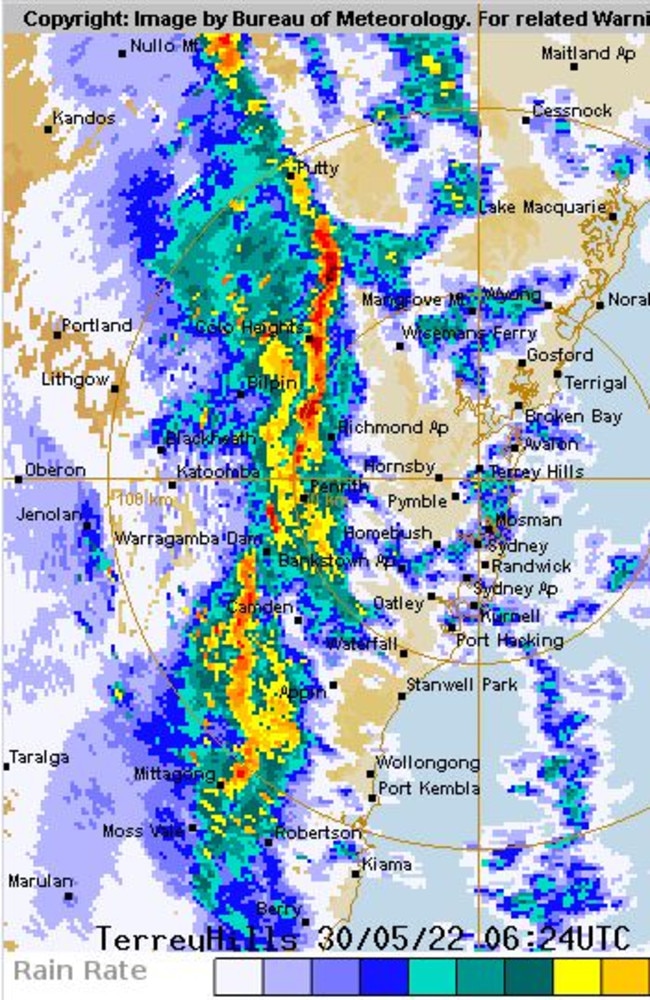 Sydney weather warning Qld, NSW to cop dangerous weather system The