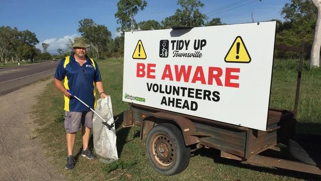 Townsville's clean up crusader Dave Dudley has carried out roadside clean ups between Crystal Creek and Cungulla. Picture: Supplied.