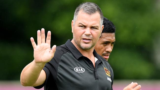 BRISBANE, AUSTRALIA - FEBRUARY 11: Coach Anthony Seibold gives direction during a Brisbane Broncos NRL training session on February 11, 2020 in Brisbane, Australia. (Photo by Bradley Kanaris/Getty Images)