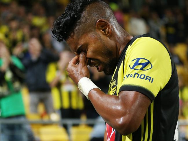 WELLINGTON, NEW ZEALAND - MARCH 17: Roy Krishna of the Phoenix leaves the field after receiving a red card during the round 22 A-League match between the Wellington Phoenix and the Western Sydney Wanderers at Westpac Stadium on March 17, 2019 in Wellington, New Zealand. (Photo by Hagen Hopkins/Getty Images)