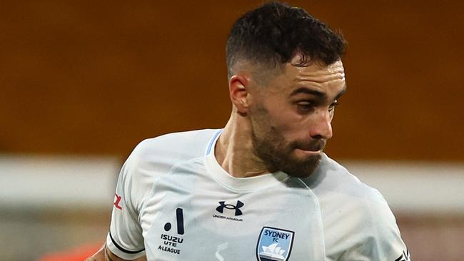 BRISBANE, AUSTRALIA - NOVEMBER 01: Anthony Caceres of Sydney FC in action during the round three A-League Men match between Brisbane Roar and Sydney FC at Suncorp Stadium, on November 01, 2024, in Brisbane, Australia. (Photo by Chris Hyde/Getty Images)