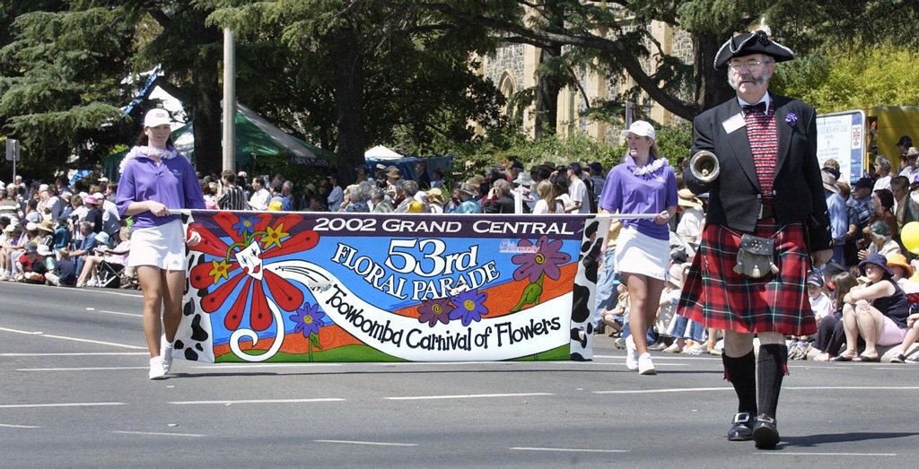 Town crier Ralph Cockle is seen in this file photograph from September, 2002 leading the Carnival of Flowers parade. Photo Nev Madsen / The Chronicle