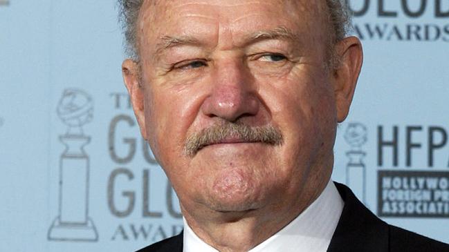 (FILES) Actor Gene Hackman holds the Cecile B. DeMille Award at the 60th Annual Golden Globe Awards 19 January 2003 in Beverly Hills, California.   AFP PHOTO    Hector MATA. Oscar-winning US actor Gene Hackman, wife found dead at home: media reports. (Photo by HECTOR MATA / AFP)